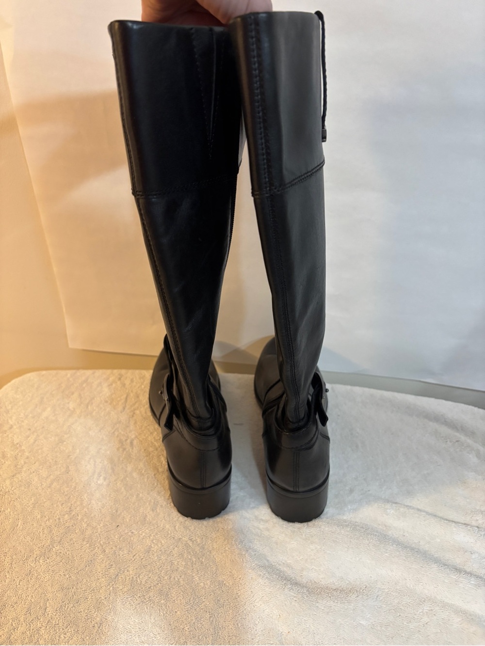 Bandolino Black Leather Mid-Heel Knee Boots - Picture 6 of 9